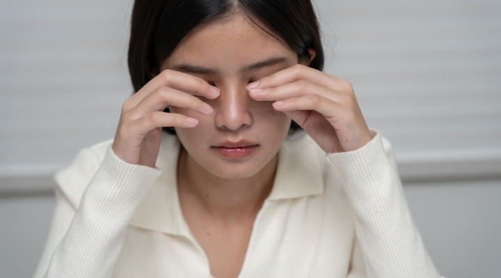 penglihatan-kabur-eye-center