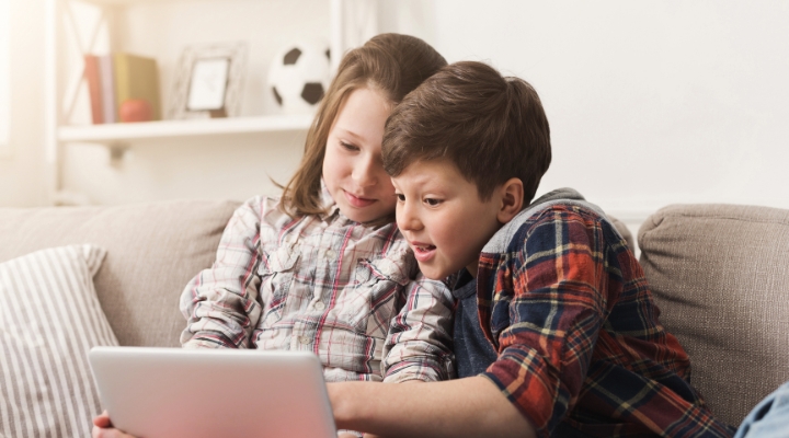 bahaya-gadget-eye-center